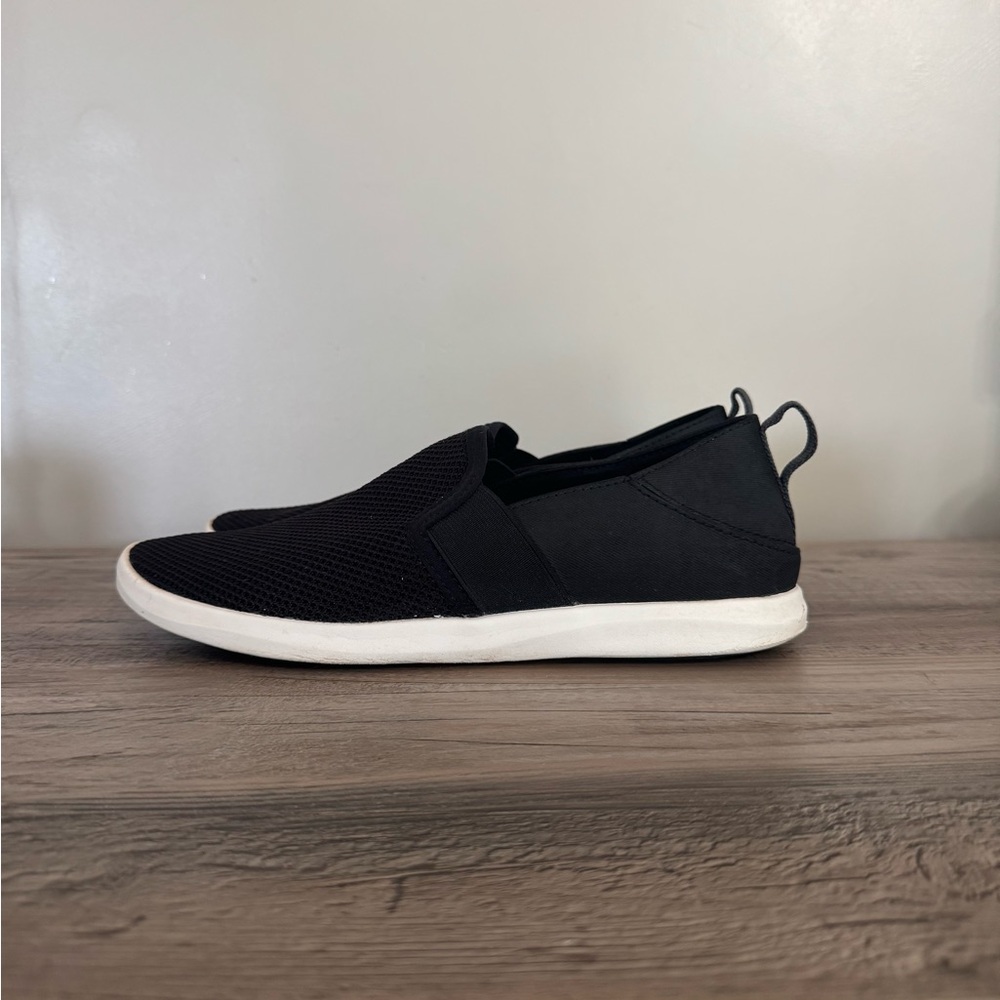 Women's OluKai Hale'Iwa Black Knit Mesh shoes Sz 7
